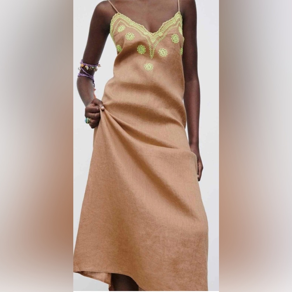 NWOT💥Zara linen Tan Dress with Green embroidered Accents. Size small